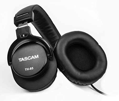 TASCAM TH-05 Monitoring Headphones